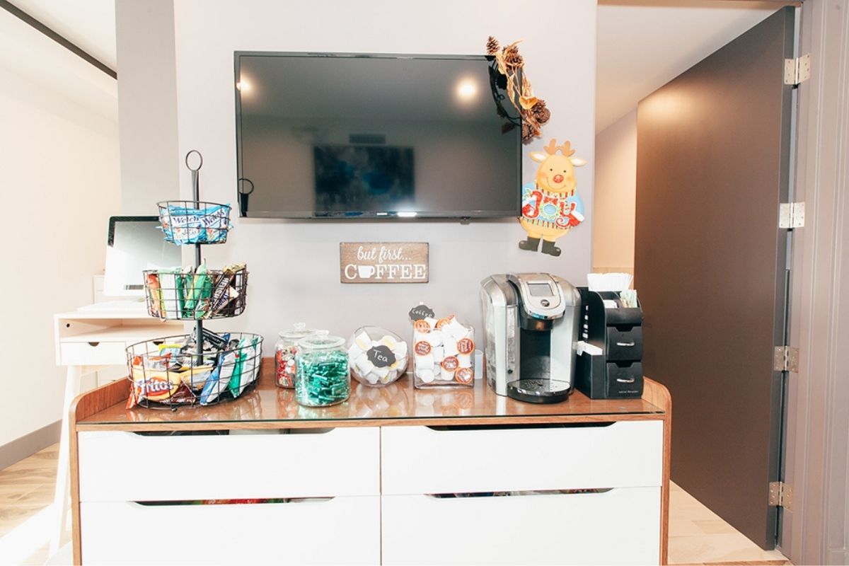 On-Site Amenities Like A Coffee Station For Parents